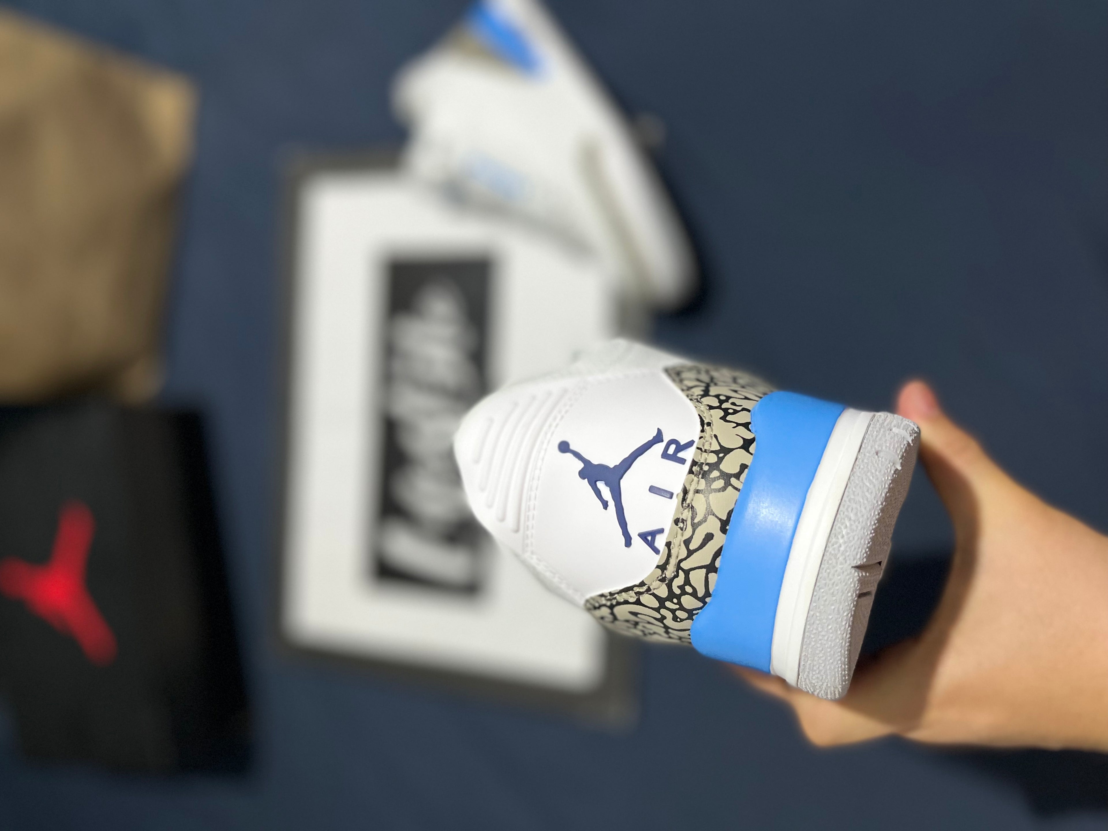 JORDAN RETRO 3 | UNC