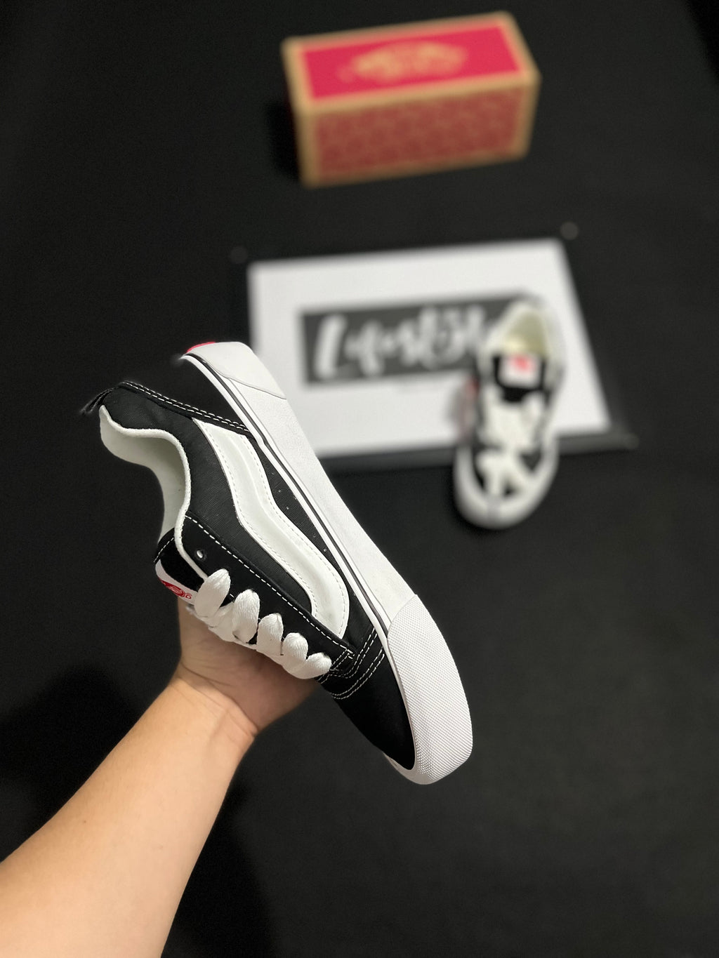 VANS KNU SKOOL