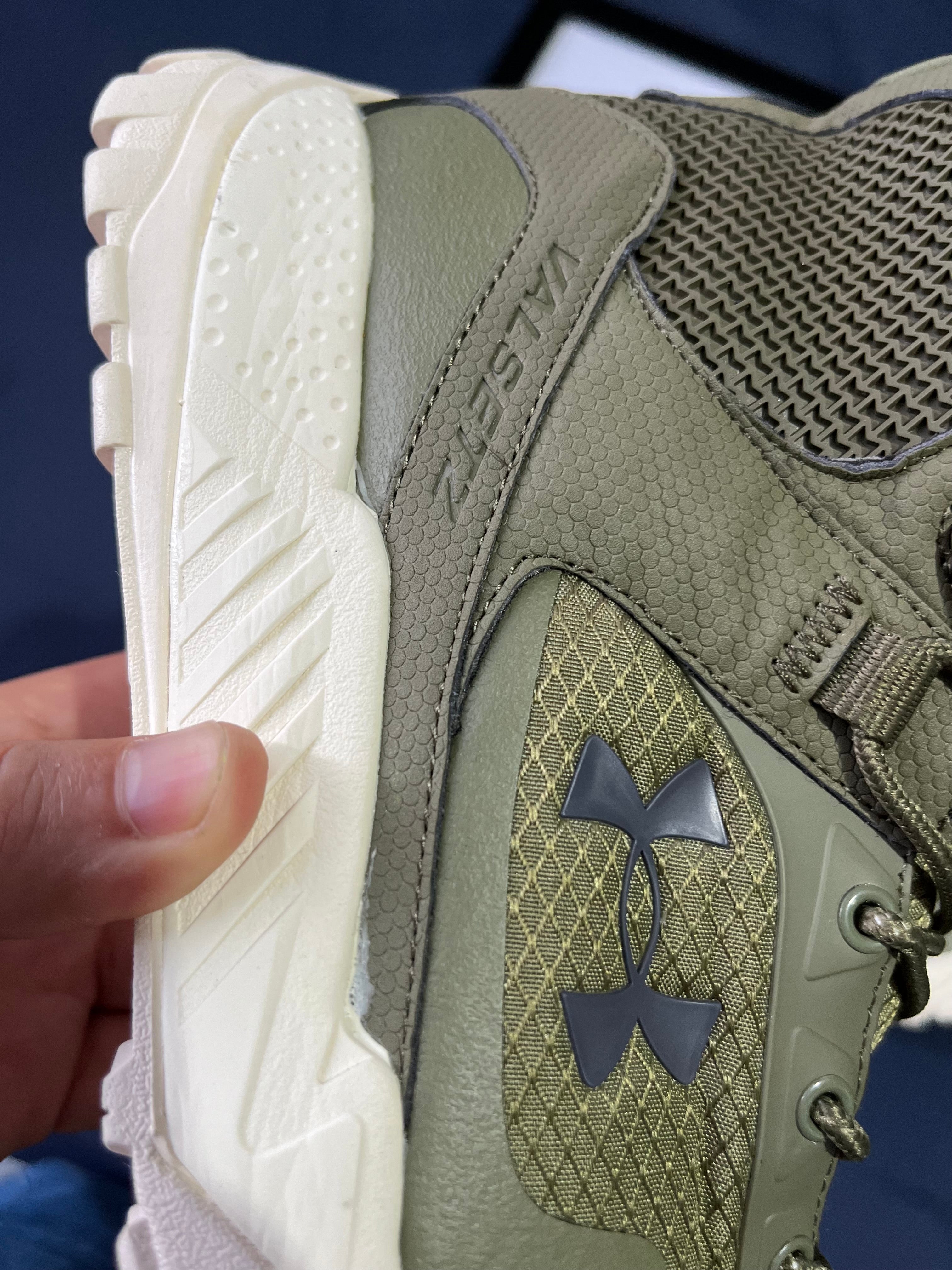 UNDER ARMOUR VALSETZ
